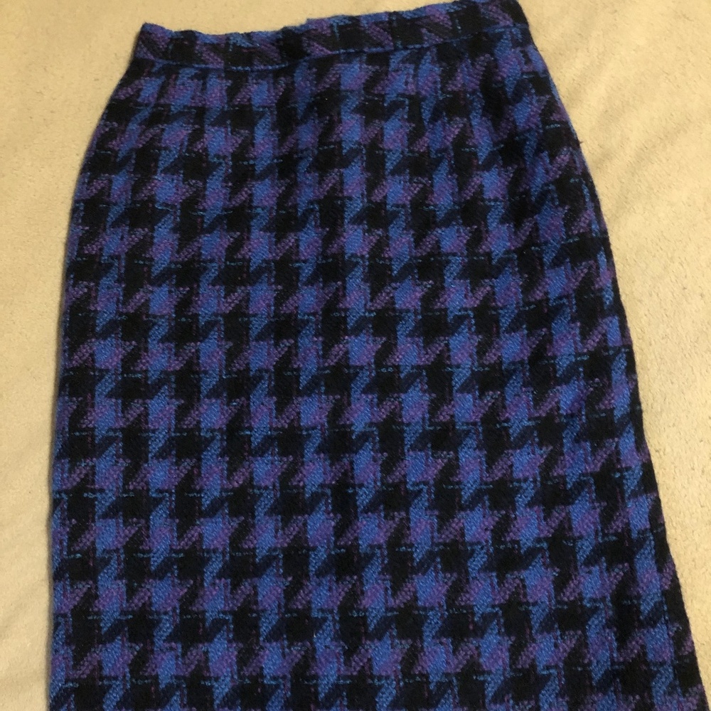TWEED BLACK BLUE KNEE HIGH SATIN LINED SKIRT